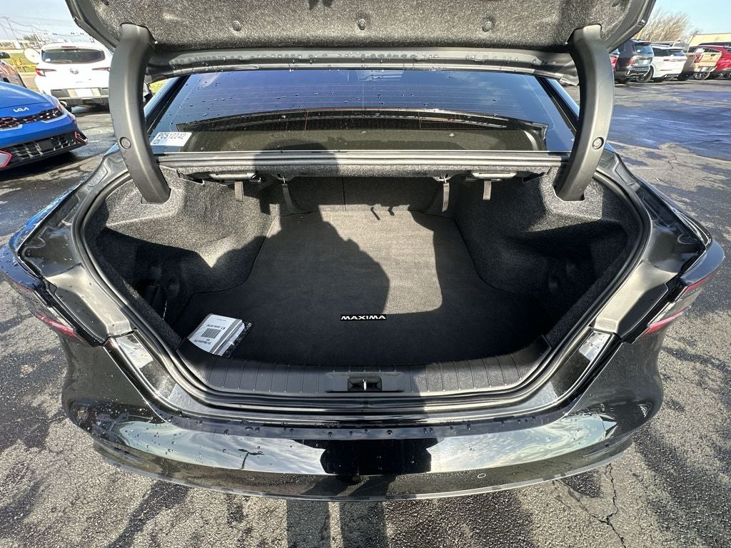 2023 Nissan Maxima SV