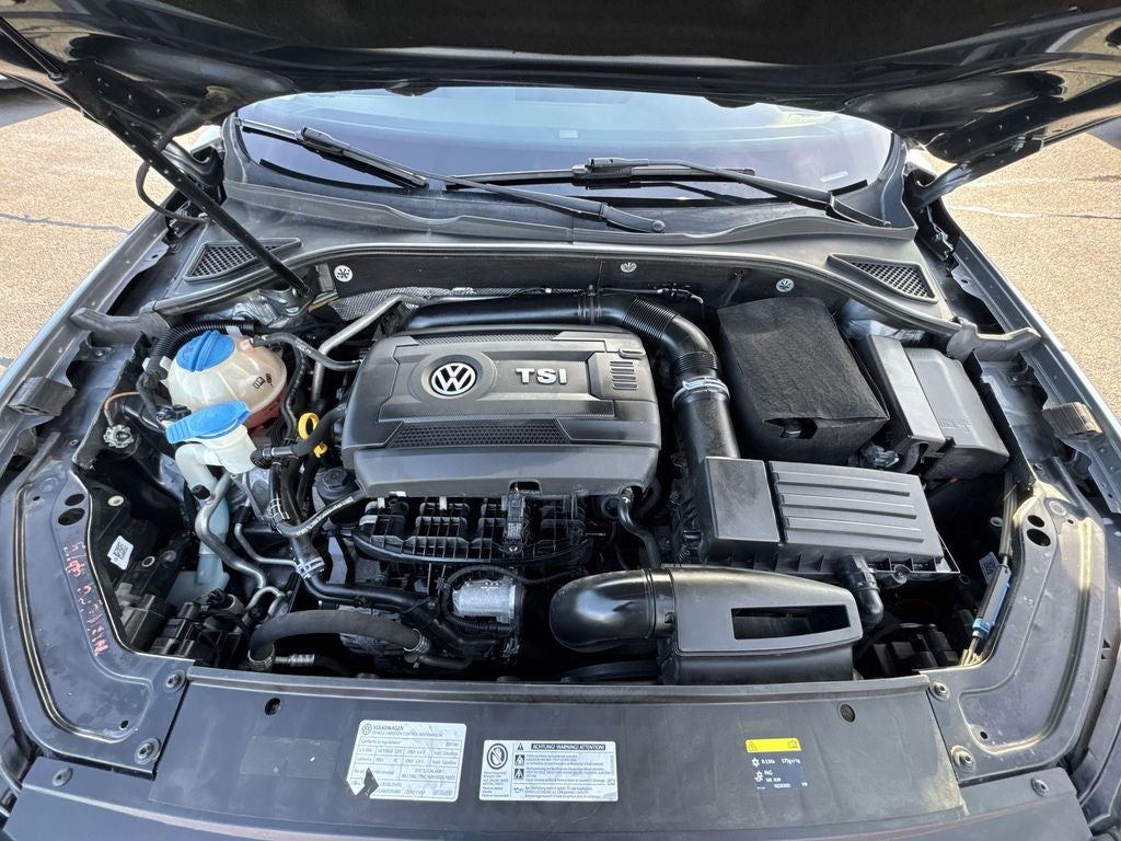 2017 Volkswagen Passat 1.8T R-Line