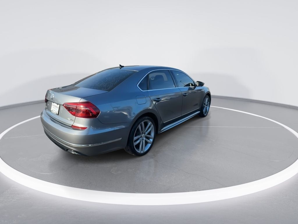 2017 Volkswagen Passat 1.8T R-Line