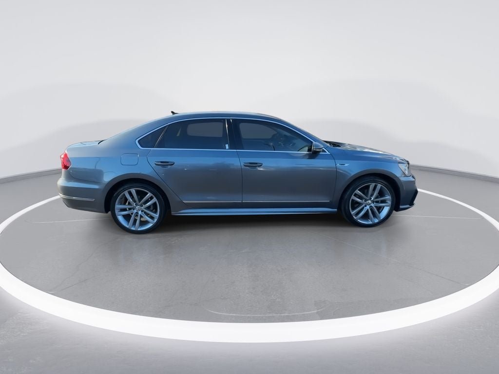2017 Volkswagen Passat 1.8T R-Line
