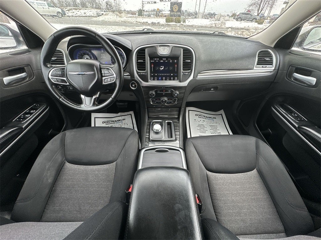 2019 Chrysler 300 Touring