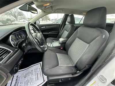 2019 Chrysler 300 Touring