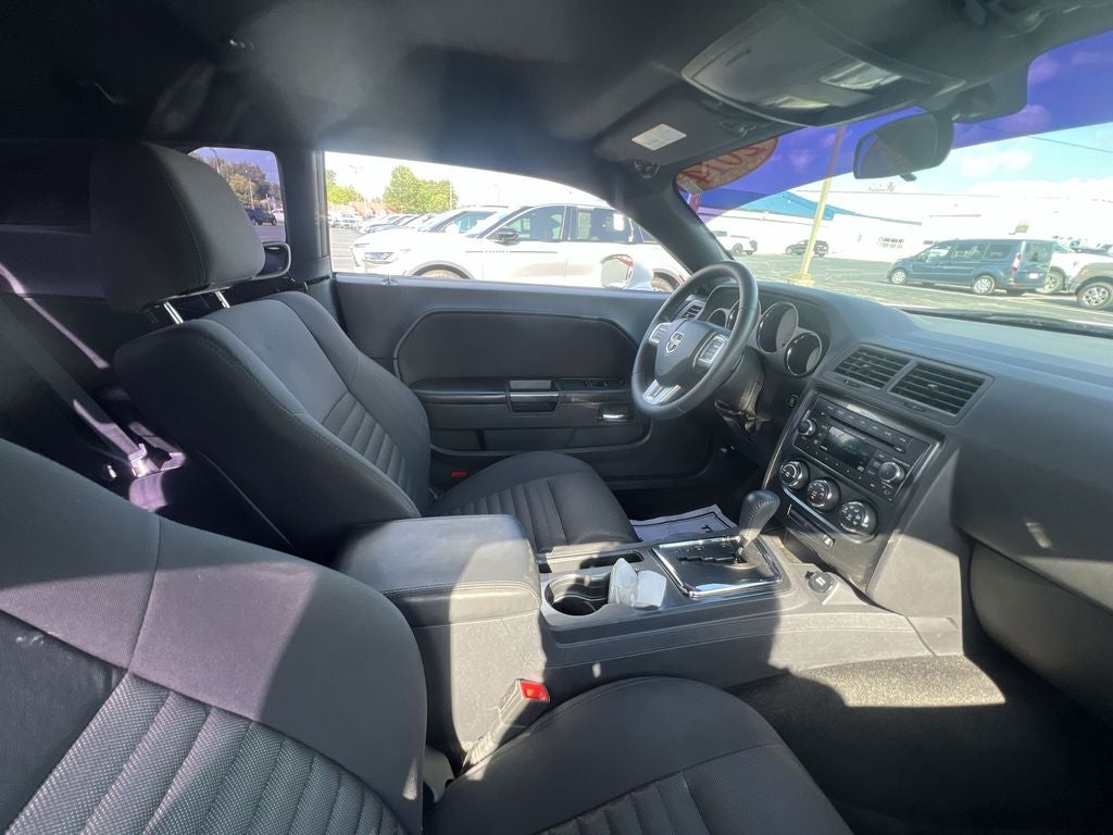 2014 Dodge Challenger SXT