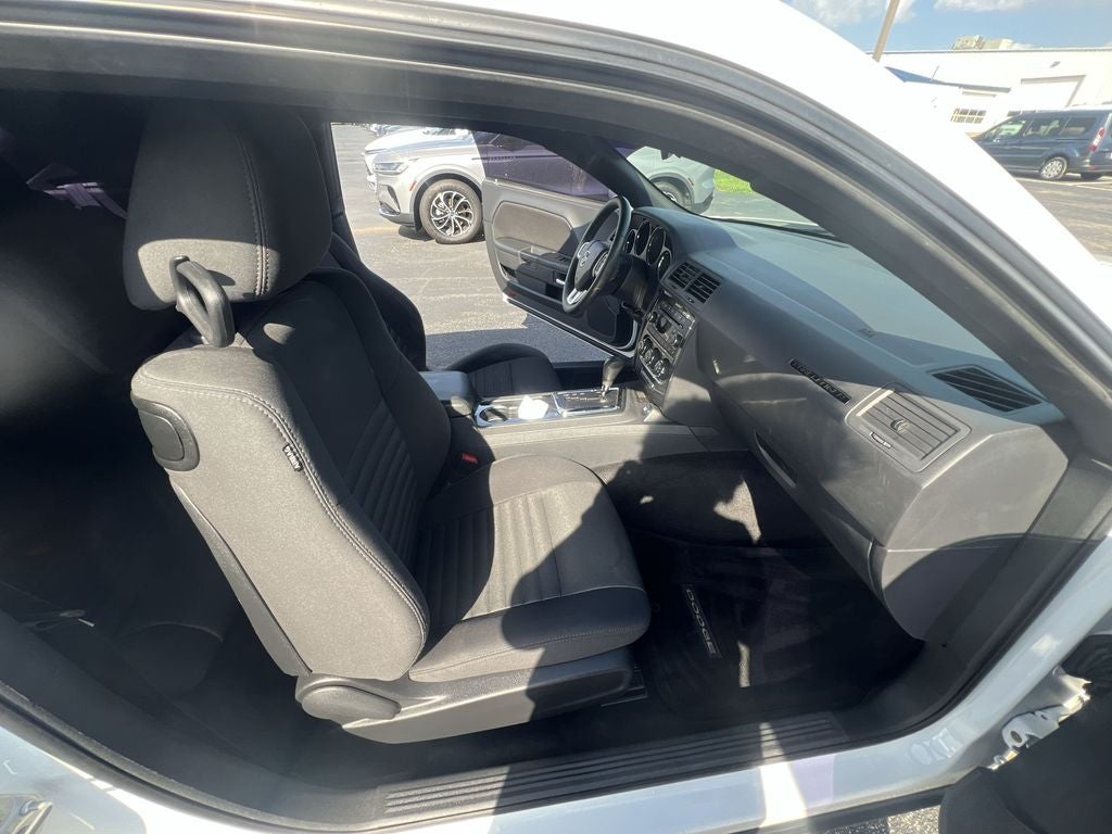 2014 Dodge Challenger SXT