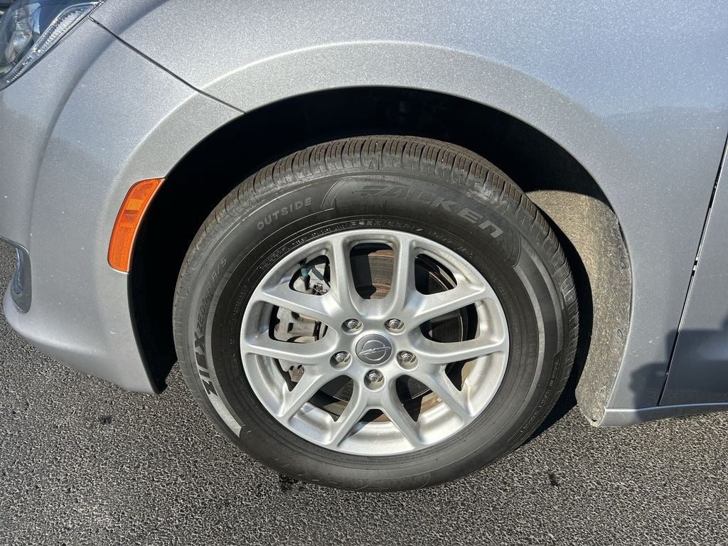 2020 Chrysler Pacifica Touring L