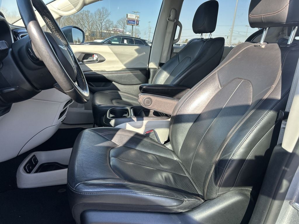 2020 Chrysler Pacifica Touring L
