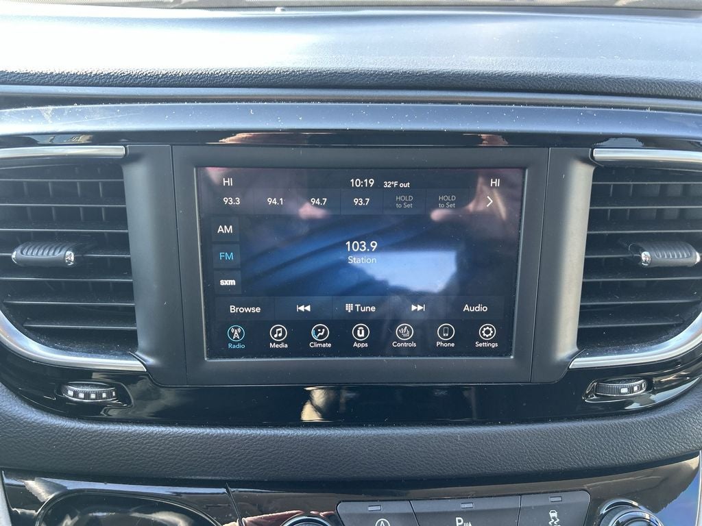 2020 Chrysler Pacifica Touring L