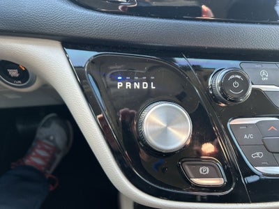 2020 Chrysler Pacifica Touring L