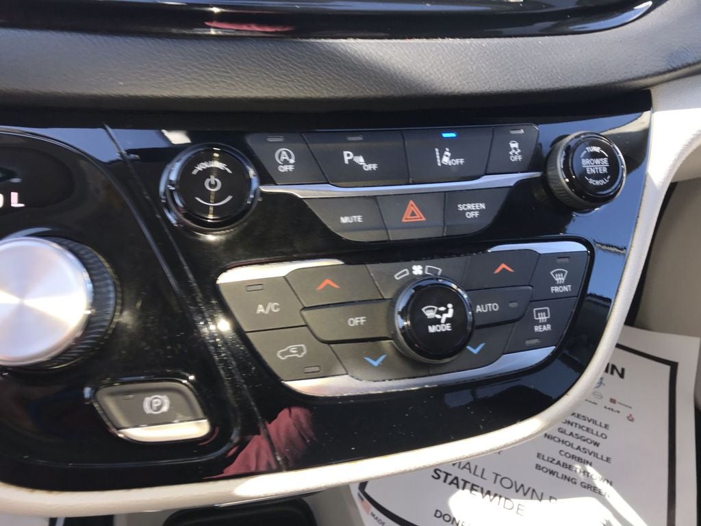 2022 Chrysler Pacifica Touring L