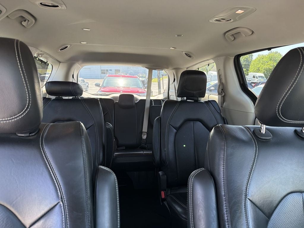 2022 Chrysler Pacifica Touring L