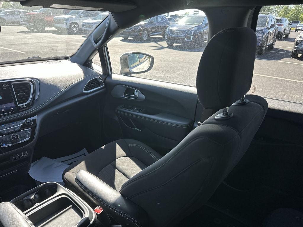 2023 Chrysler Pacifica Touring