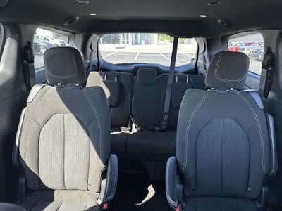 2023 Chrysler Pacifica Touring