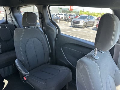 2023 Chrysler Pacifica Touring