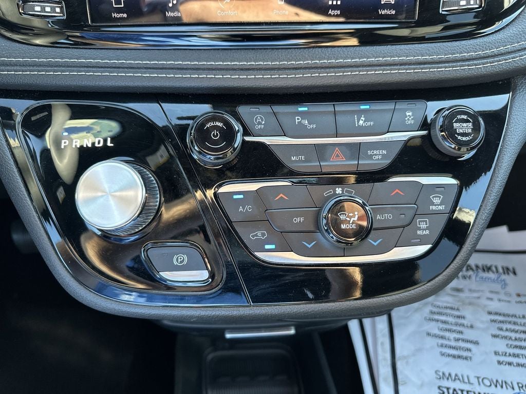 2023 Chrysler Pacifica Touring