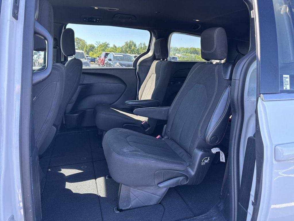 2023 Chrysler Pacifica Touring