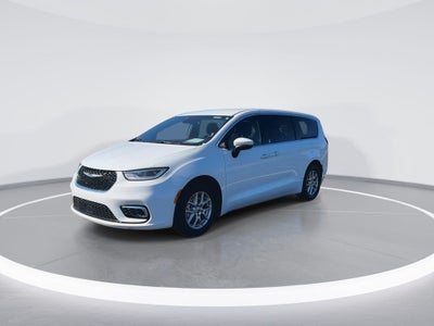 2023 Chrysler Pacifica Touring