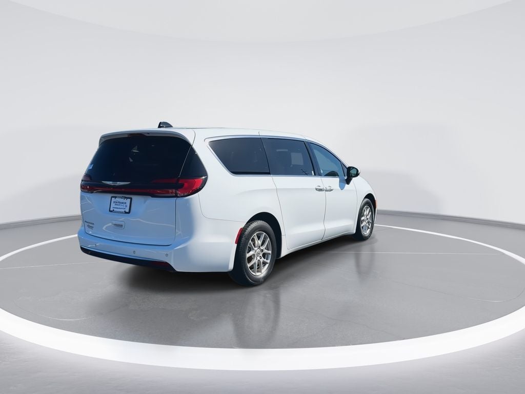 2023 Chrysler Pacifica Touring