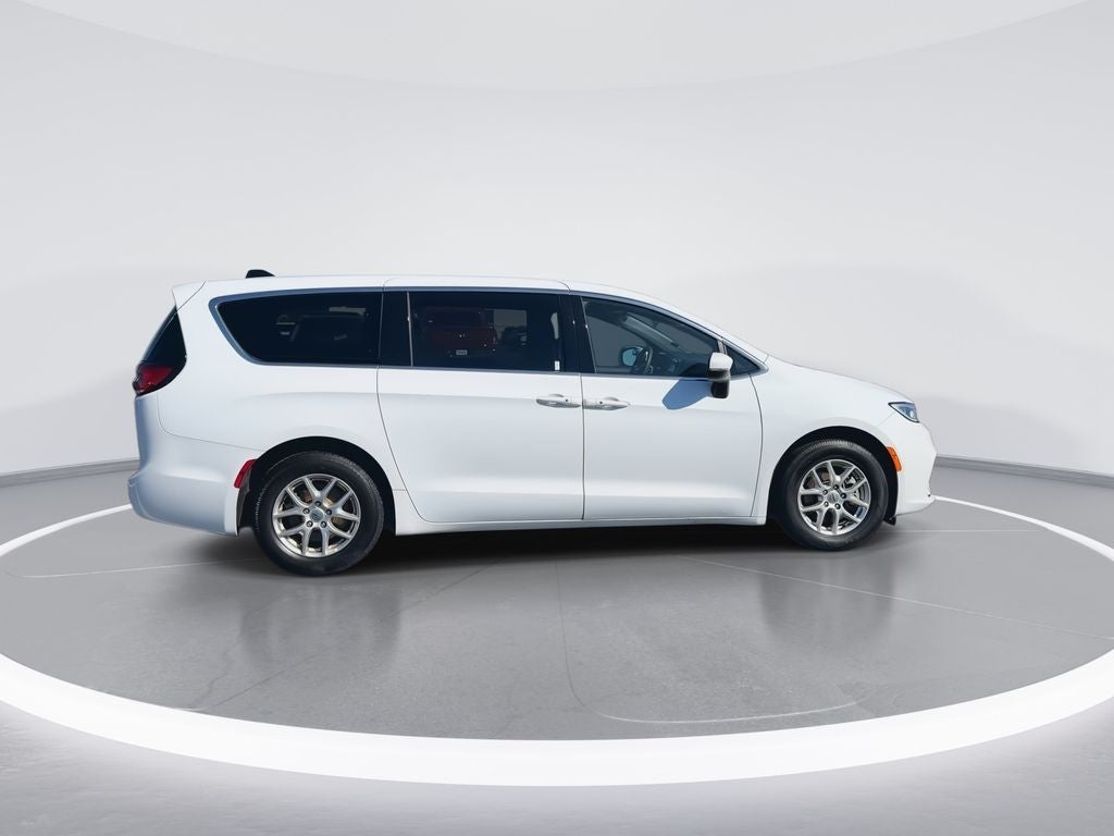 2023 Chrysler Pacifica Touring