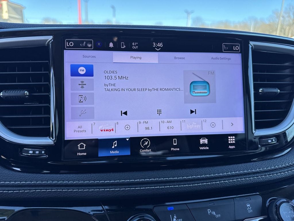 2023 Chrysler Pacifica Hybrid Touring L