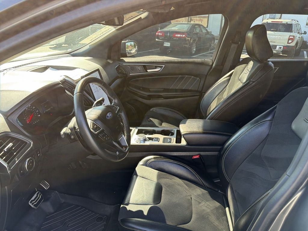 2023 Ford Edge ST