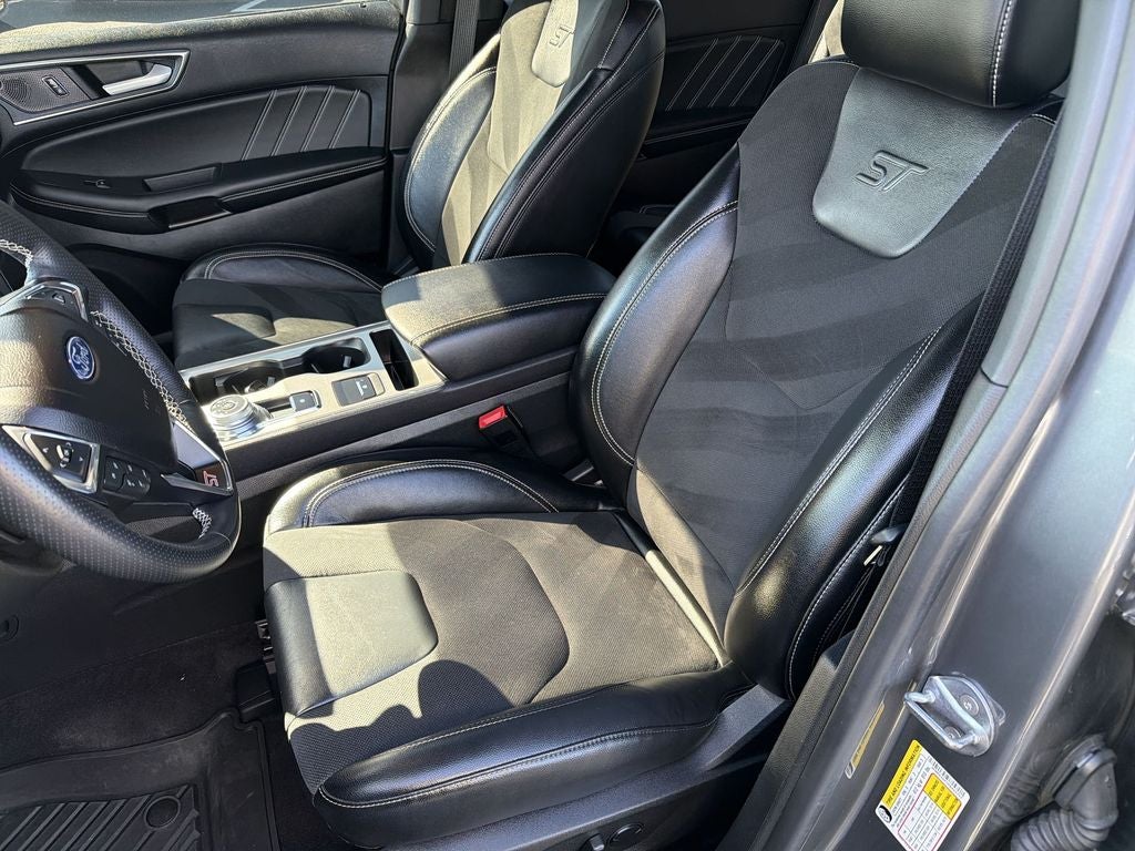 2023 Ford Edge ST