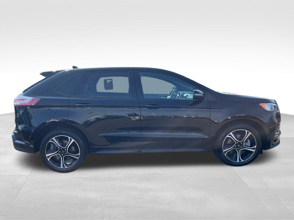 2023 Ford Edge ST