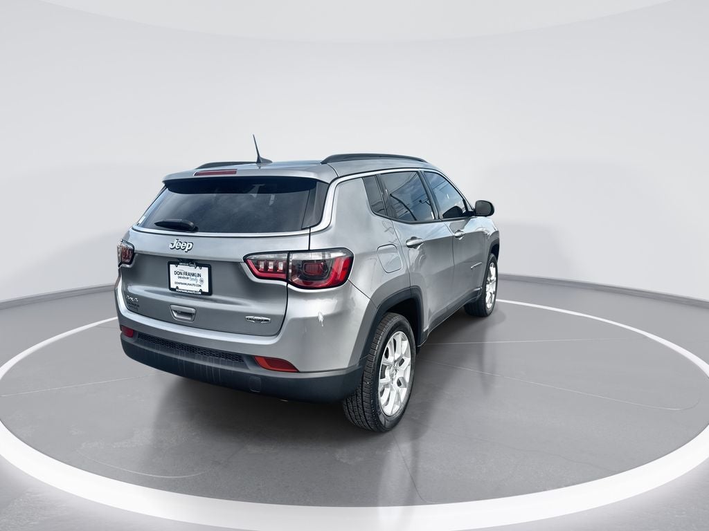 2022 Jeep Compass Latitude Lux