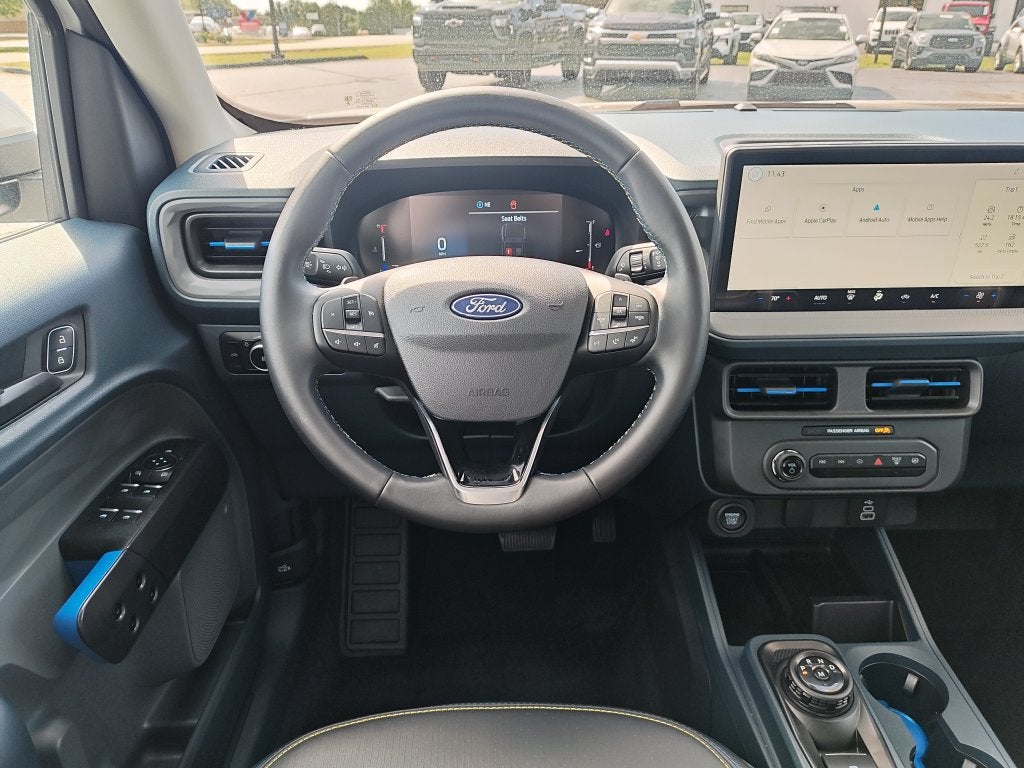 2025 Ford Maverick Lobo Standard