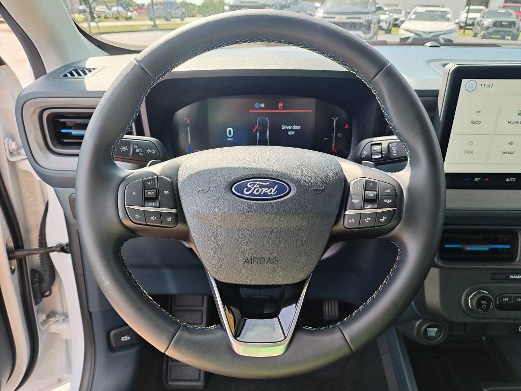 2025 Ford Maverick Lobo Standard