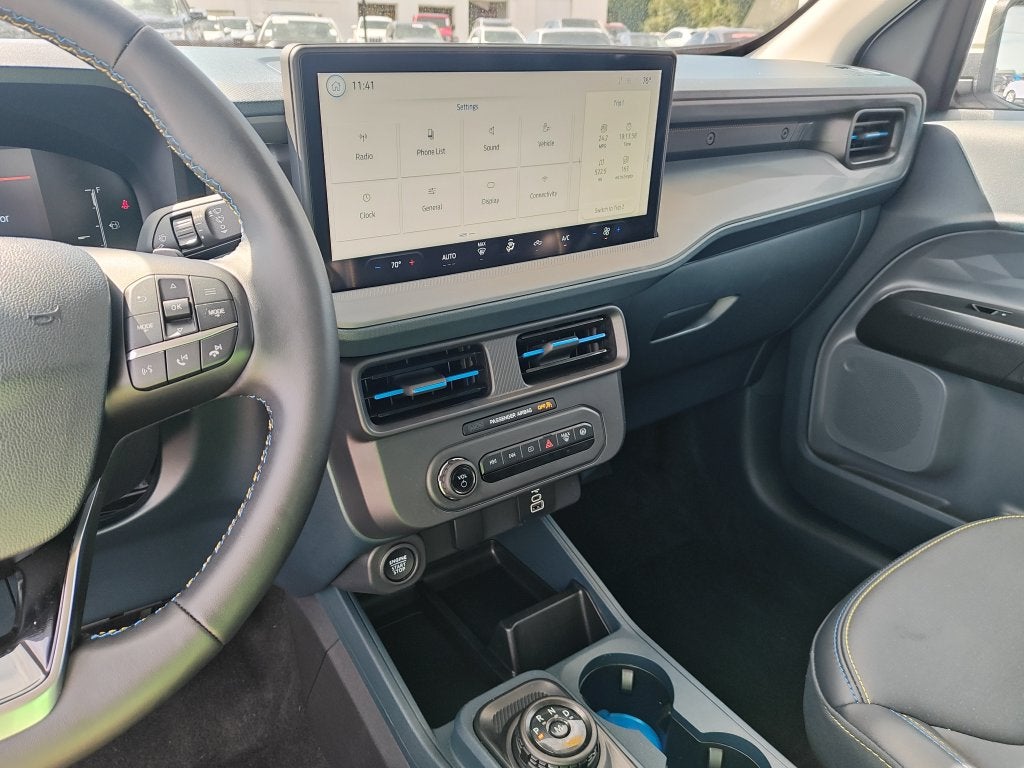 2025 Ford Maverick Lobo Standard