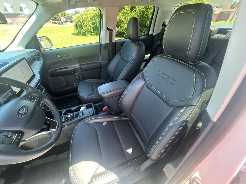2025 Ford Maverick Lobo Standard