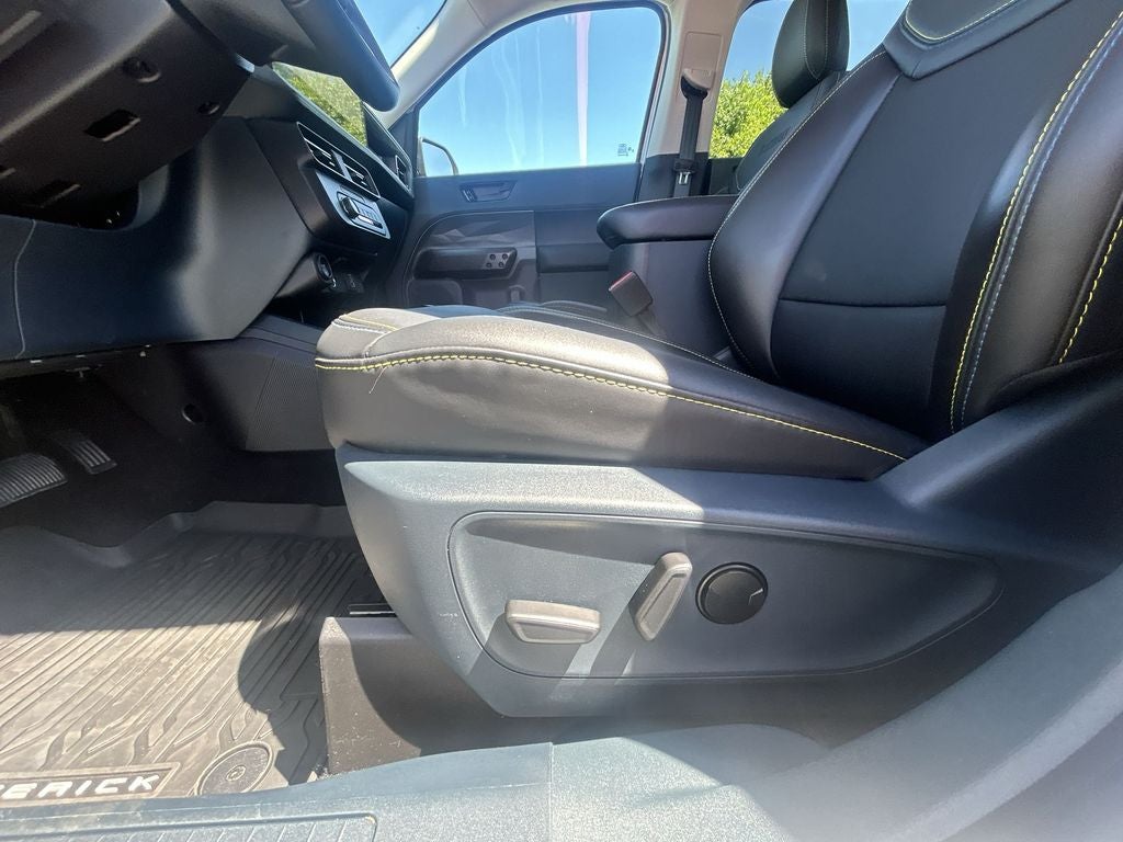 2025 Ford Maverick Lobo Standard