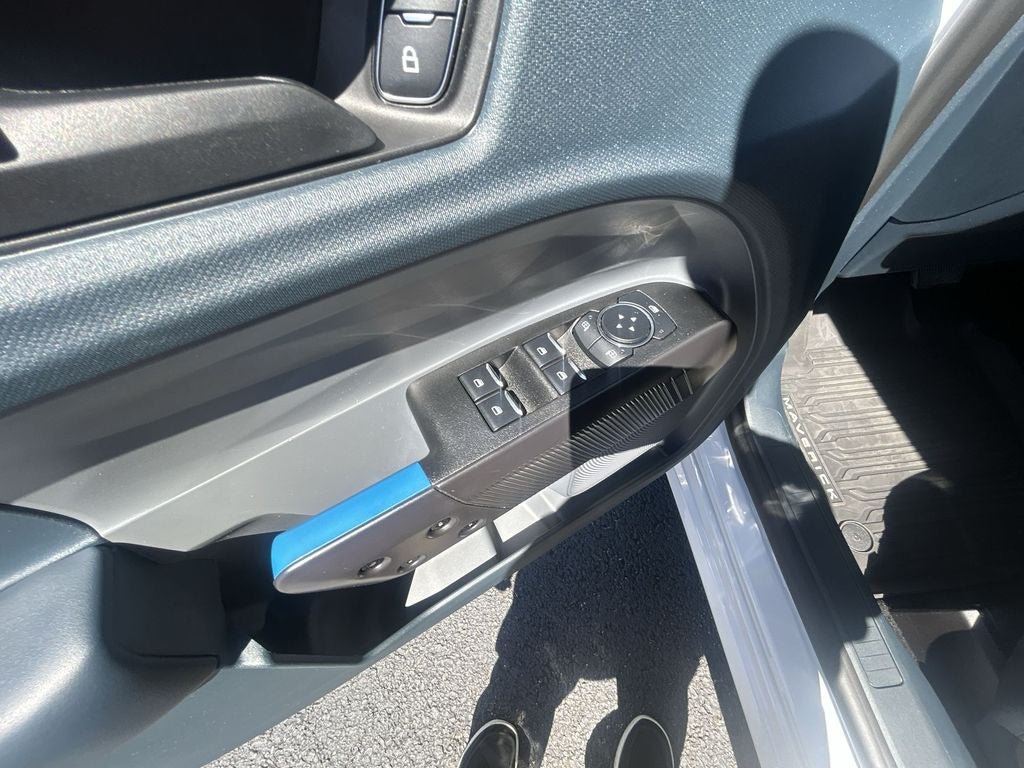 2025 Ford Maverick Lobo Standard