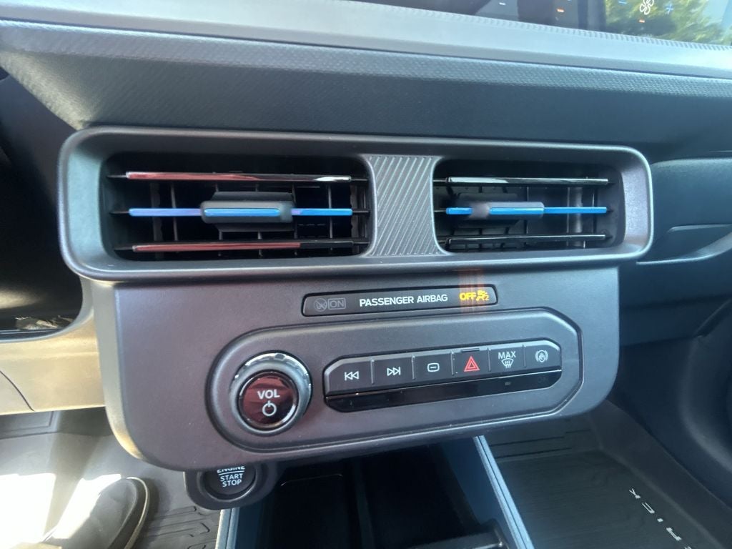 2025 Ford Maverick Lobo Standard
