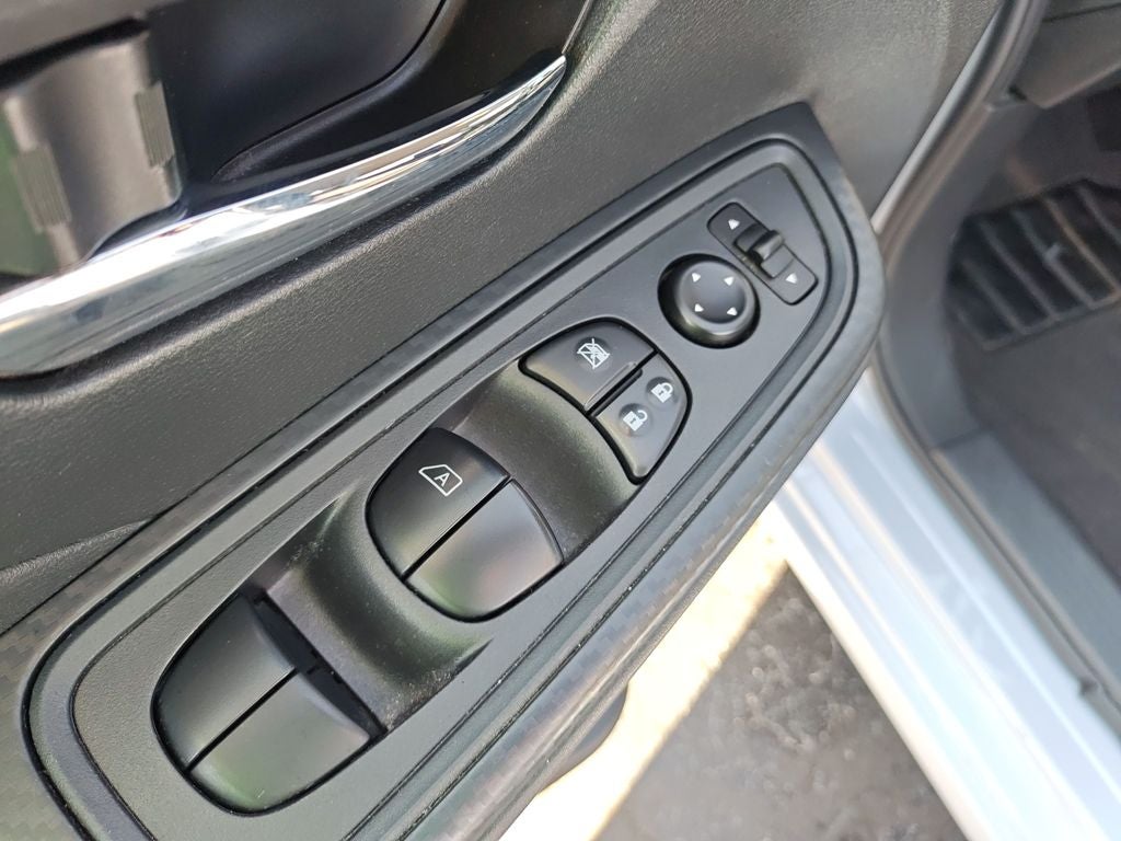 2024 Nissan Versa 1.6 SV