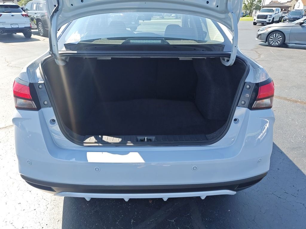 2024 Nissan Versa 1.6 SV