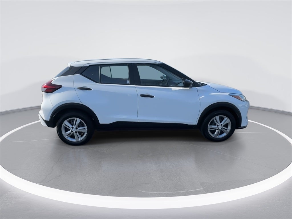 2022 Nissan Kicks S