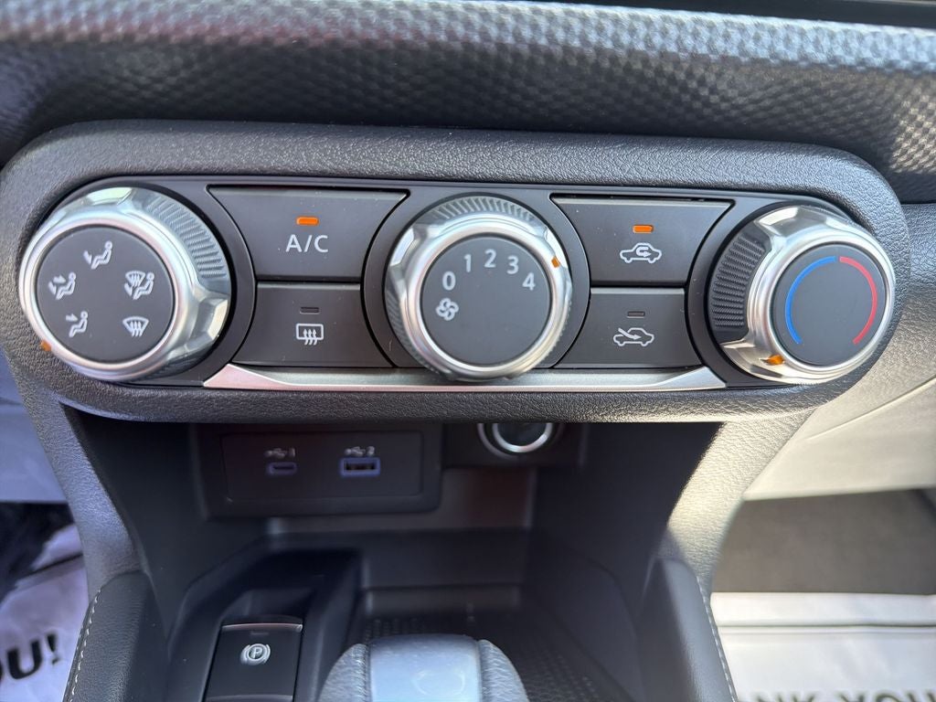 2024 Nissan Kicks SV