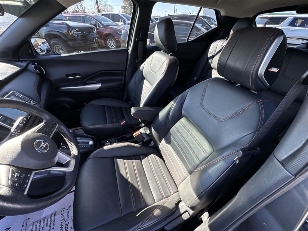 2020 Nissan Kicks SR