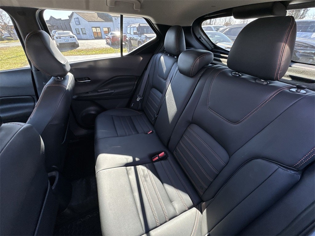 2020 Nissan Kicks SR