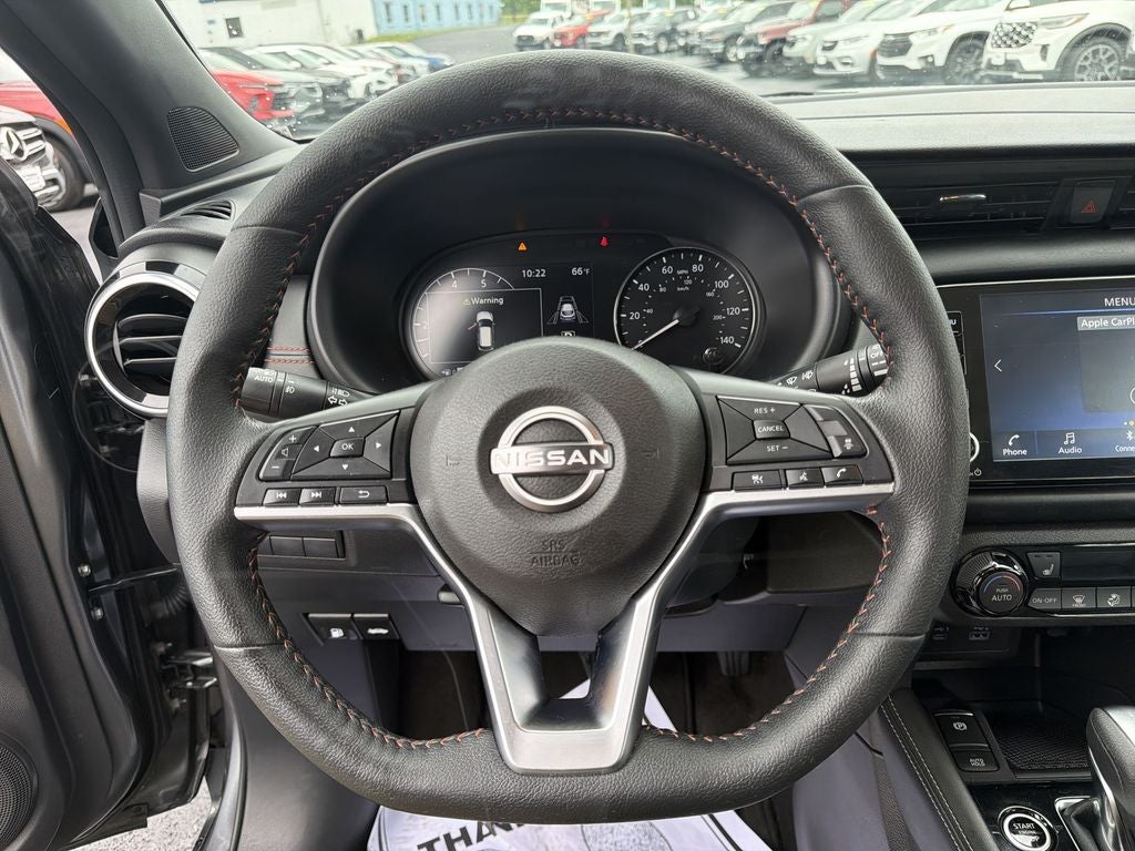 2023 Nissan Kicks SR