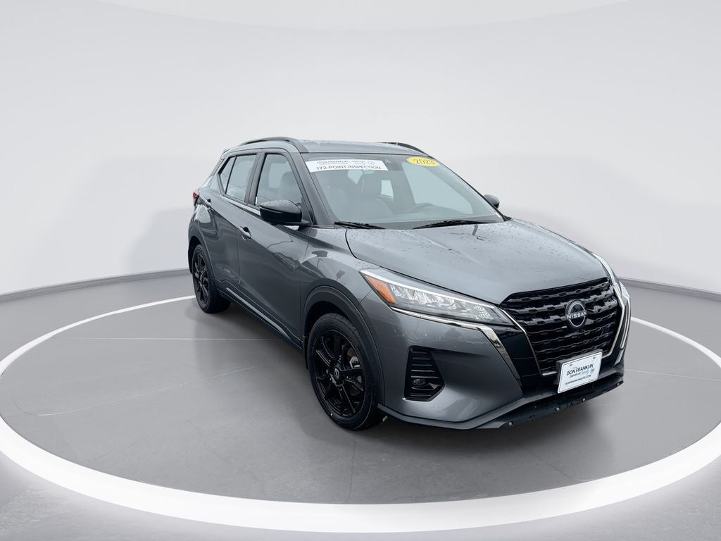 2023 Nissan Kicks SR