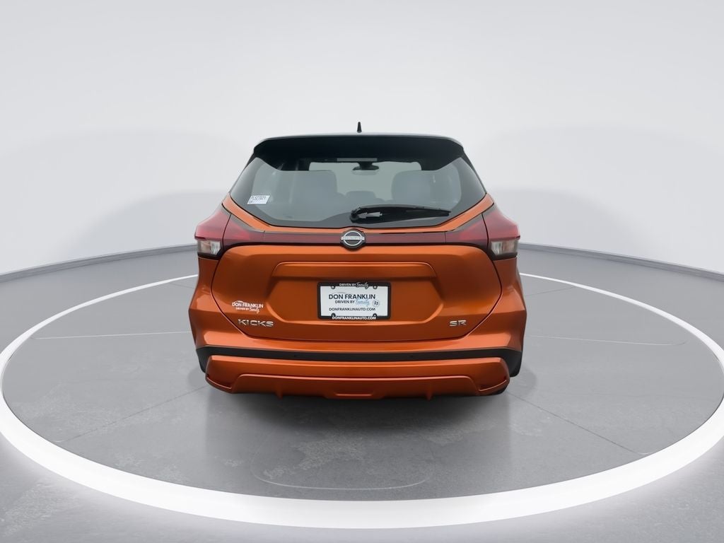 2023 Nissan Kicks SR