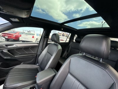 2022 Volkswagen Tiguan 2.0T SE R-Line Black