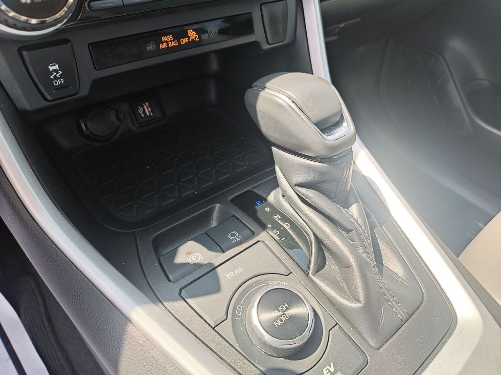 2023 Toyota RAV4 Hybrid XLE Premium