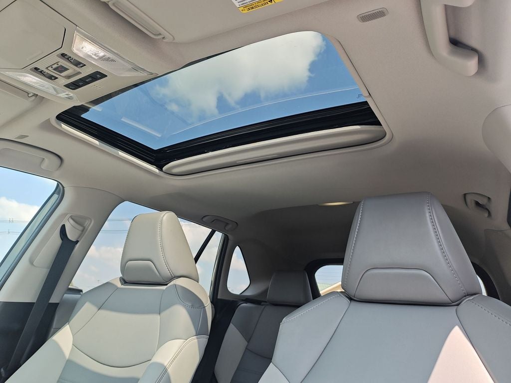2023 Toyota RAV4 Hybrid XLE Premium