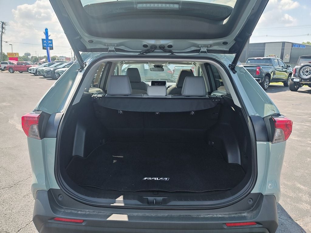 2023 Toyota RAV4 Hybrid XLE Premium
