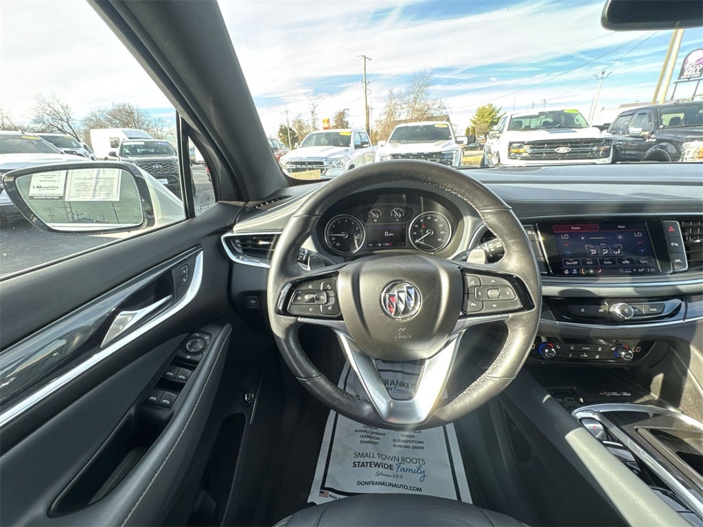 2023 Buick Enclave Essence
