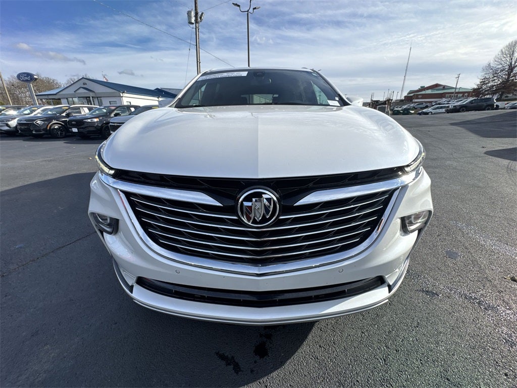 2023 Buick Enclave Essence