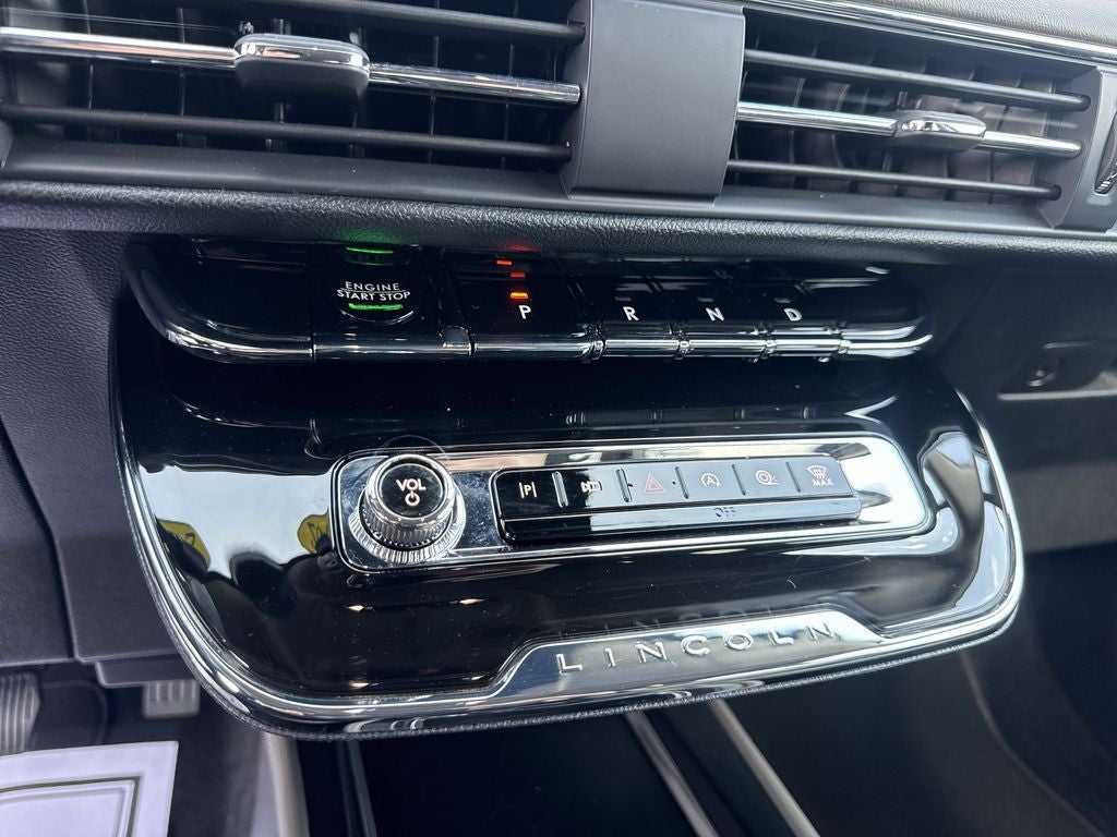 2025 Lincoln Corsair Premiere